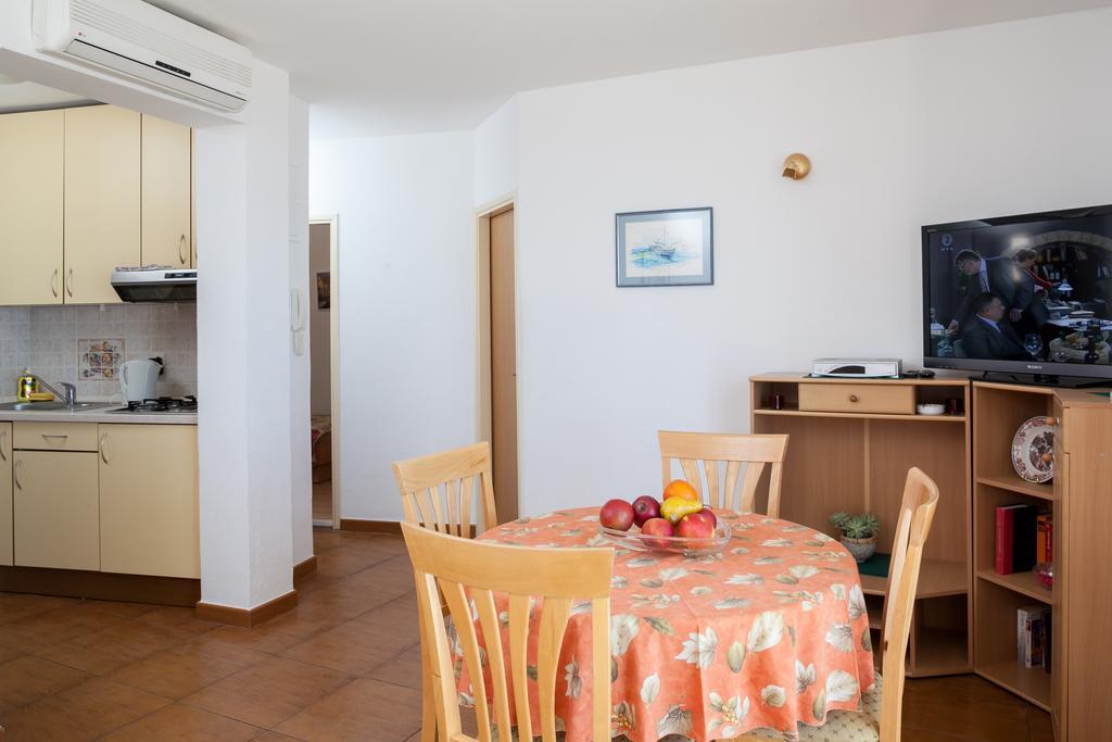 Apartments Waterfront Ivan Podgora Cameră foto